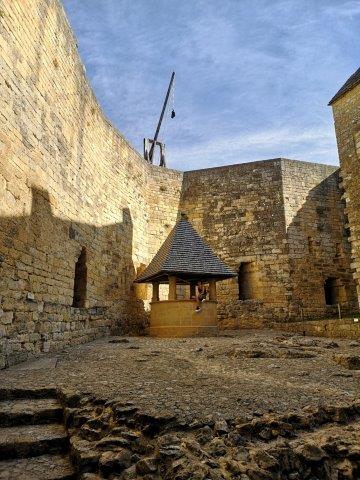 De vergeetput van kasteel Castelnaud in Castelnaud-la-Chapelle