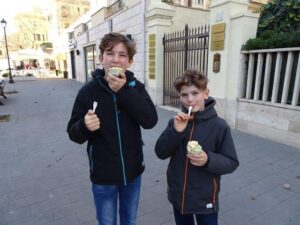 ijsje eten in ostia rome