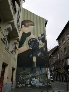een van de werken van de street art tour in Boedapest