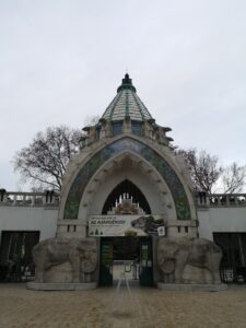 ingang van de zoo van Boedapest